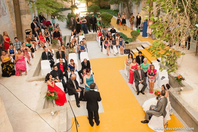 Fotos de una ceremonia civil realizada en el Monasterio de Lupiana